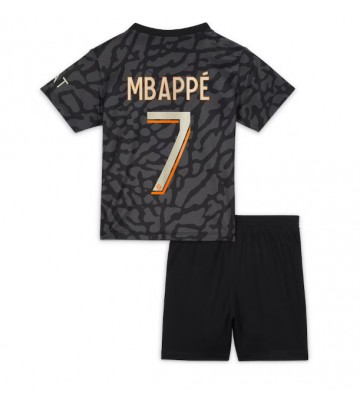 Lacne Dětský Futbalové dres Paris Saint-Germain Kylian Mbappe #7 2023-24 Krátky Rukáv - Tretina (+ trenírky)